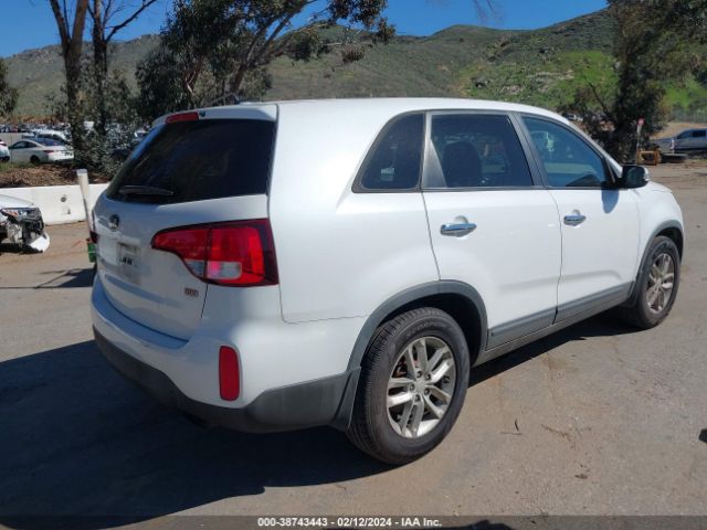 Photo 3 VIN: 5XYKT3A66FG627311 - KIA SORENTO 