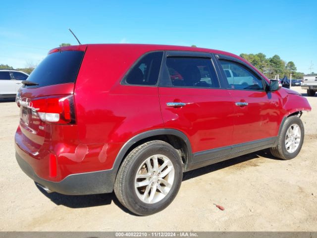 Photo 3 VIN: 5XYKT3A66FG660101 - KIA SORENTO 