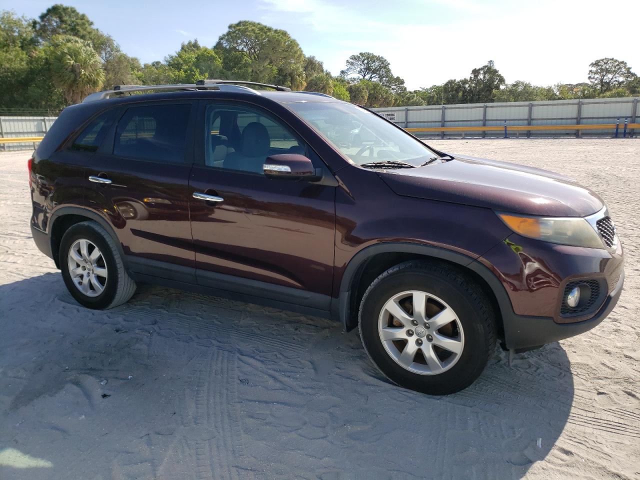 Photo 3 VIN: 5XYKT3A67CG224160 - KIA SORENTO 