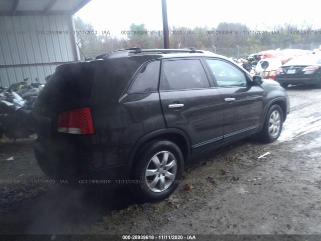 Photo 3 VIN: 5XYKT3A67DG334823 - KIA SORENTO 