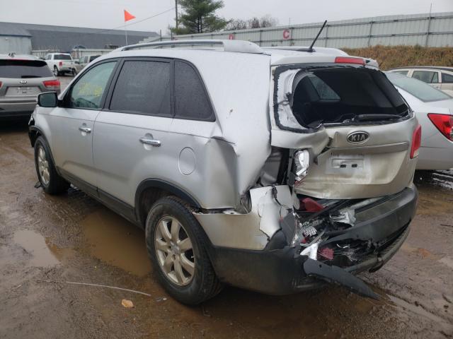 Photo 2 VIN: 5XYKT3A67DG370074 - KIA SORENTO LX 