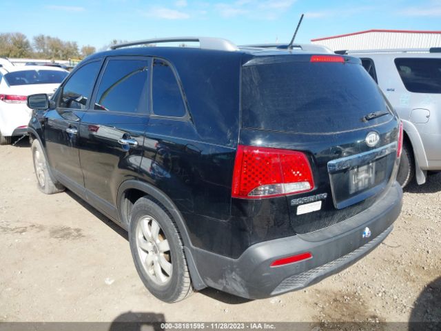 Photo 2 VIN: 5XYKT3A67DG370415 - KIA SORENTO 