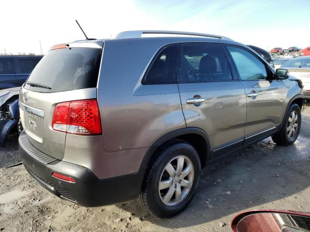 Photo 2 VIN: 5XYKT3A67DG382712 - KIA SORENTO LX 