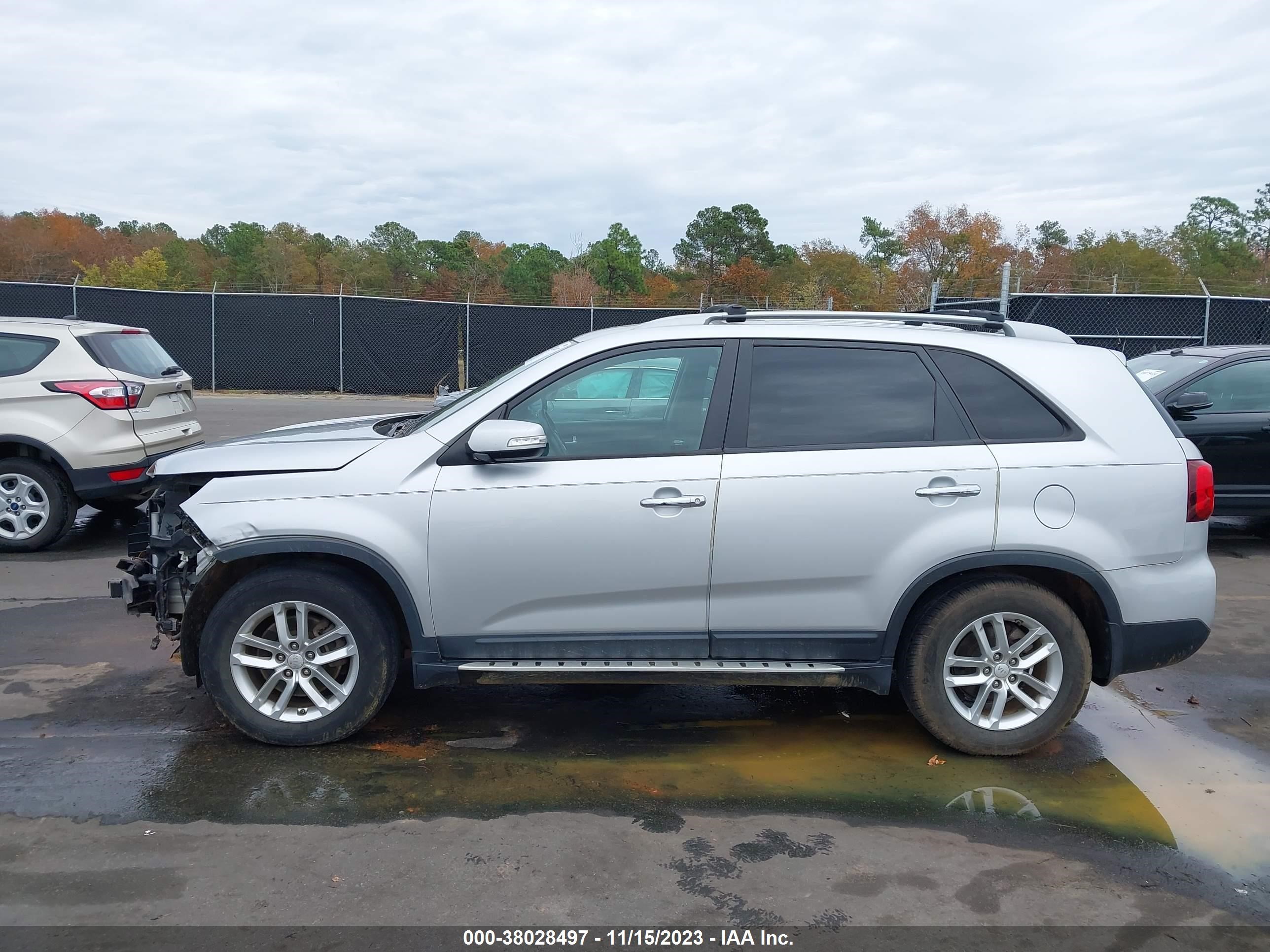 Photo 14 VIN: 5XYKT3A67EG437967 - KIA SORENTO 