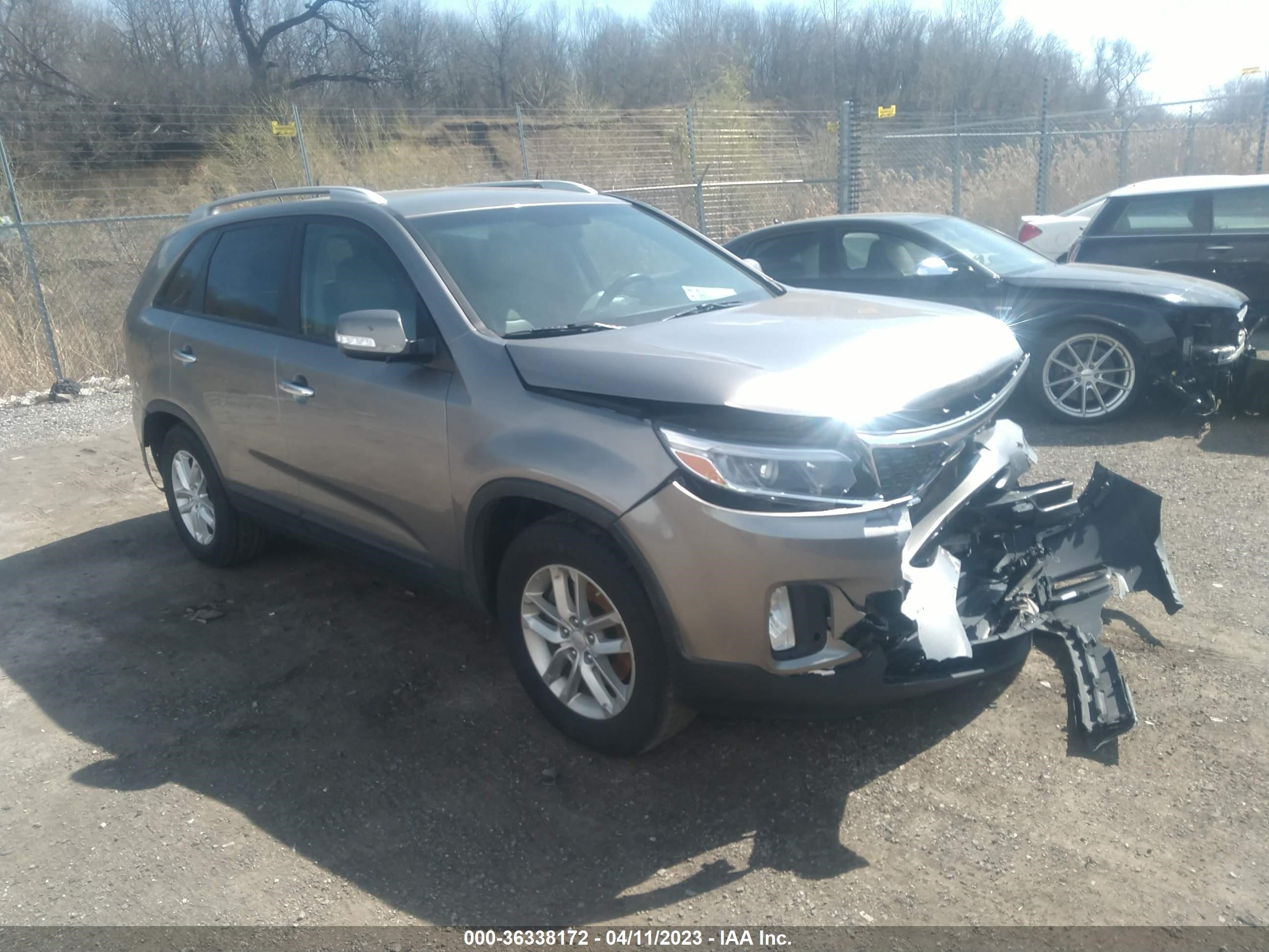 Photo 0 VIN: 5XYKT3A67EG474856 - KIA SORENTO 