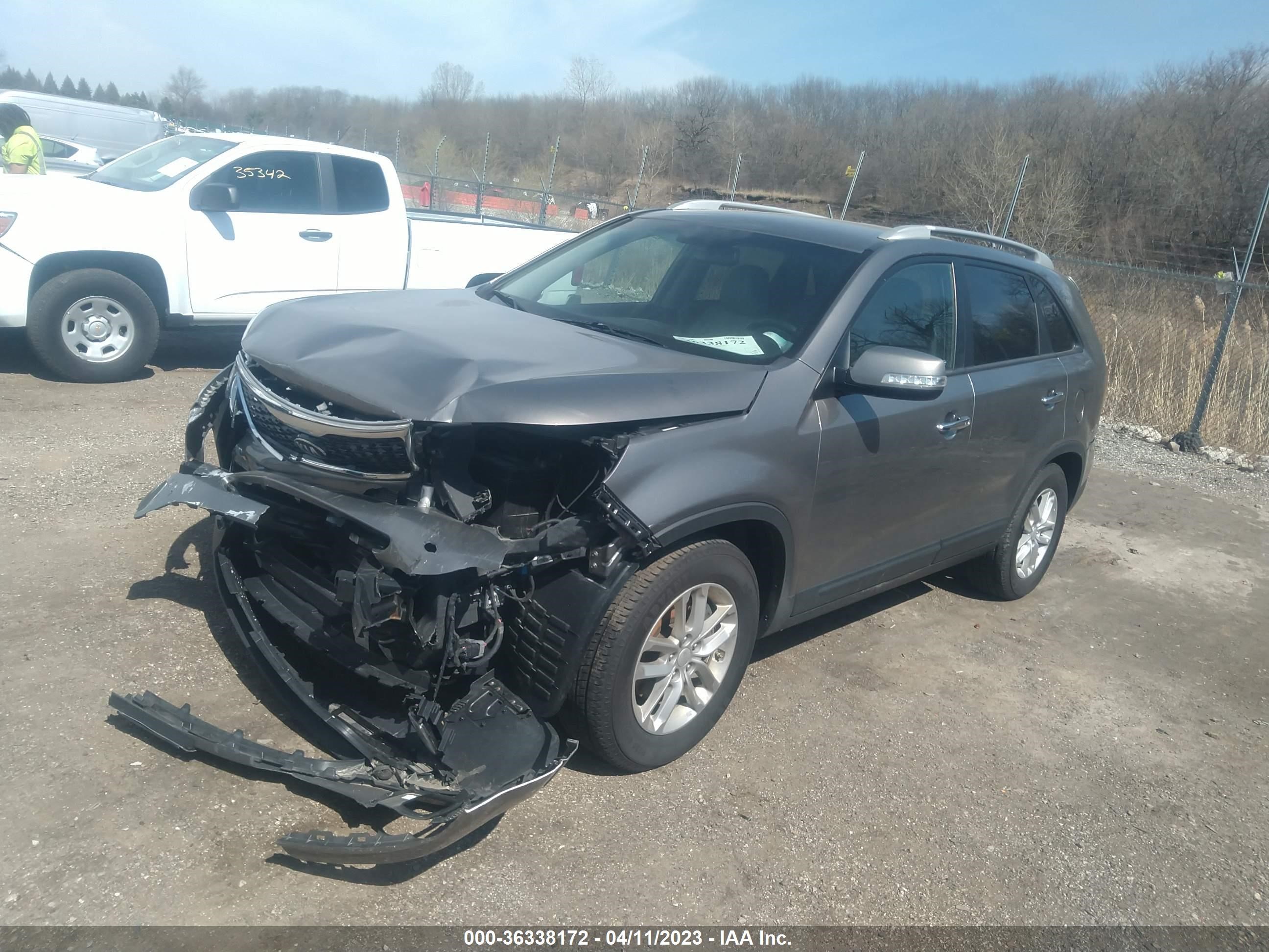 Photo 1 VIN: 5XYKT3A67EG474856 - KIA SORENTO 