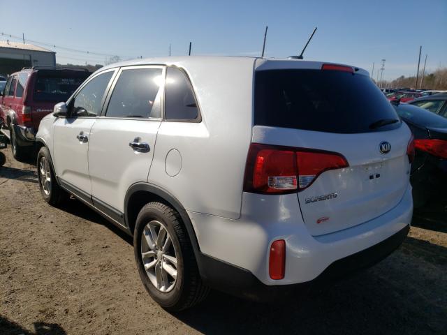 Photo 2 VIN: 5XYKT3A67FG588079 - KIA SORENTO LX 