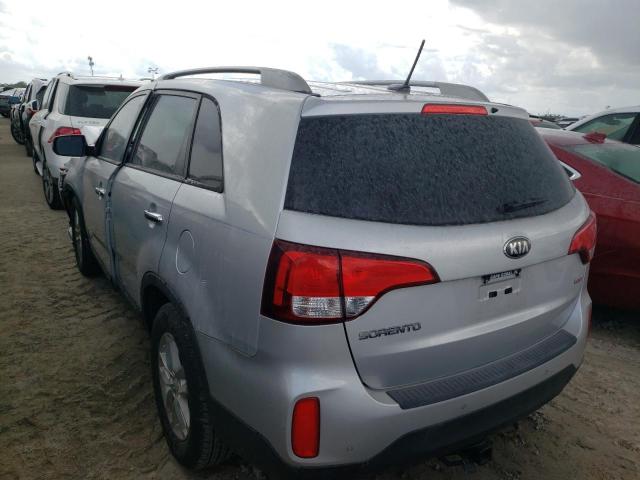 Photo 2 VIN: 5XYKT3A67FG588633 - KIA SORENTO LX 