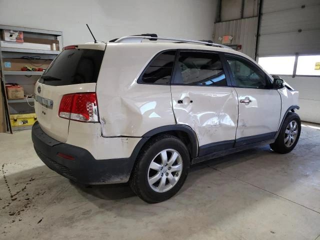 Photo 2 VIN: 5XYKT3A68CG208498 - KIA SORENTO BA 