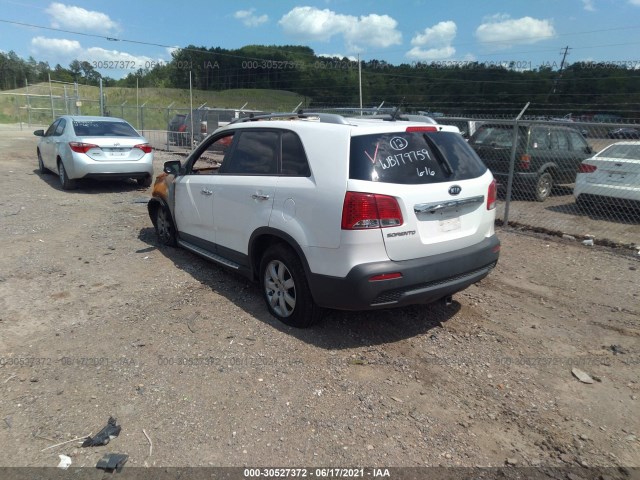 Photo 2 VIN: 5XYKT3A68CG240061 - KIA SORENTO 