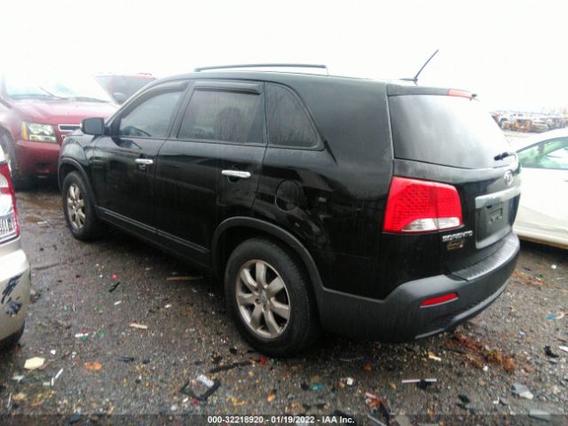 Photo 2 VIN: 5XYKT3A68DG320803 - KIA SORENTO 