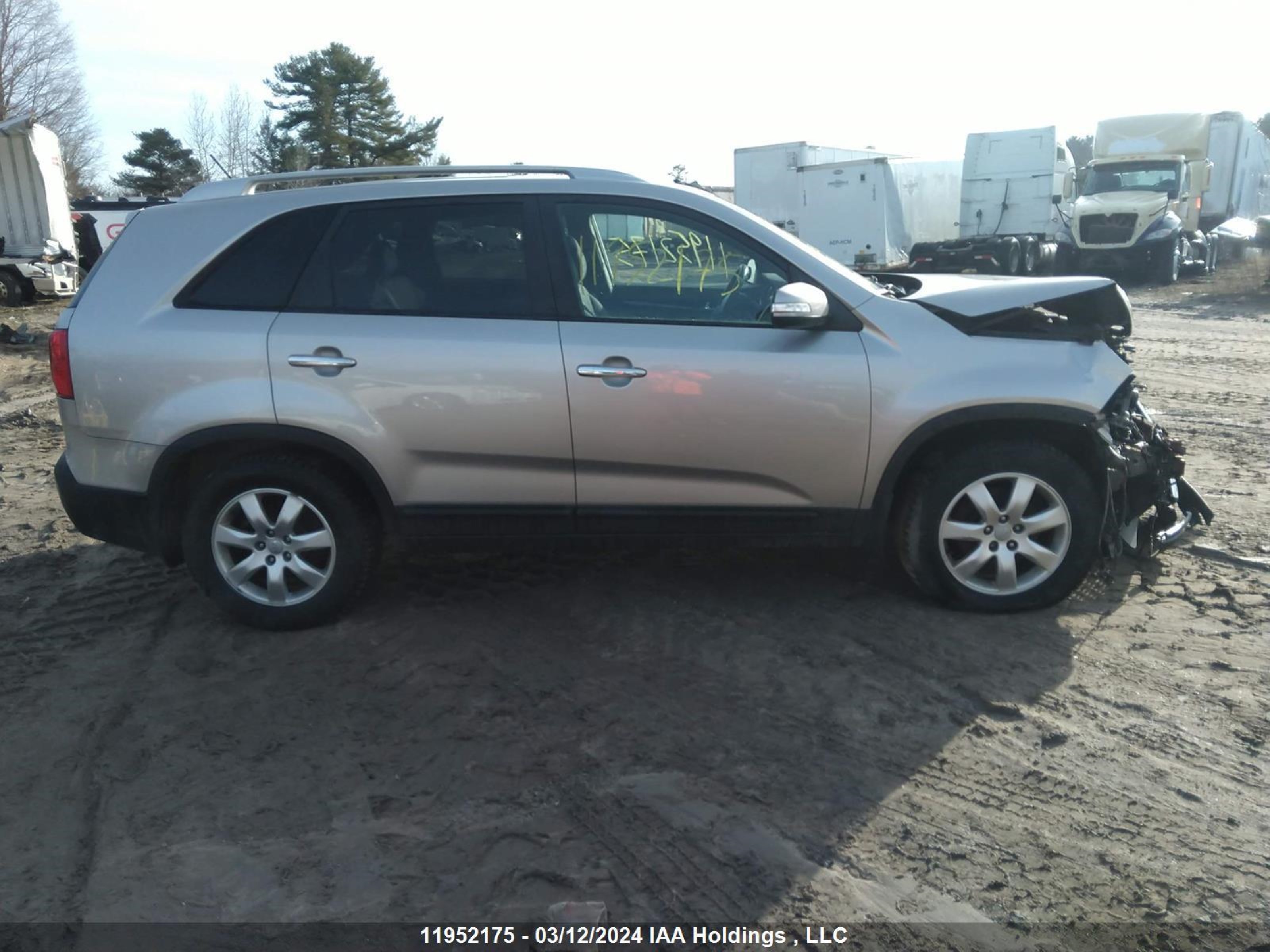 Photo 12 VIN: 5XYKT3A68DG385330 - KIA SORENTO 