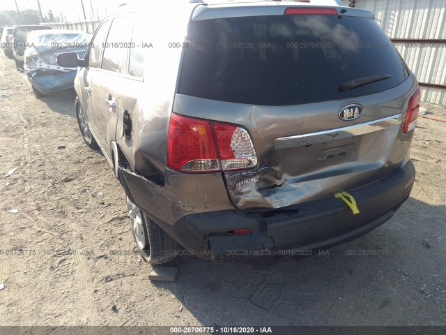 Photo 5 VIN: 5XYKT3A68DG421842 - KIA SORENTO 