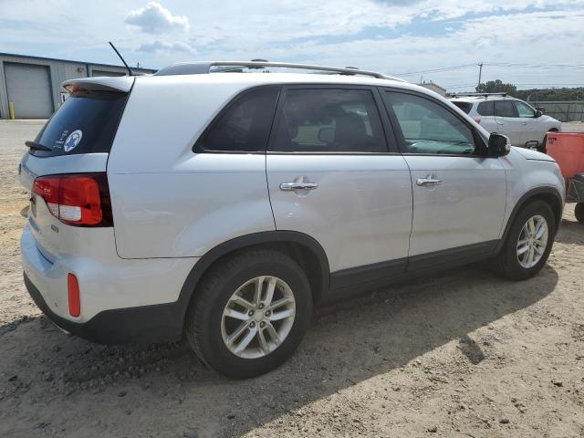 Photo 2 VIN: 5XYKT3A68EG463235 - KIA SORENTO LX 