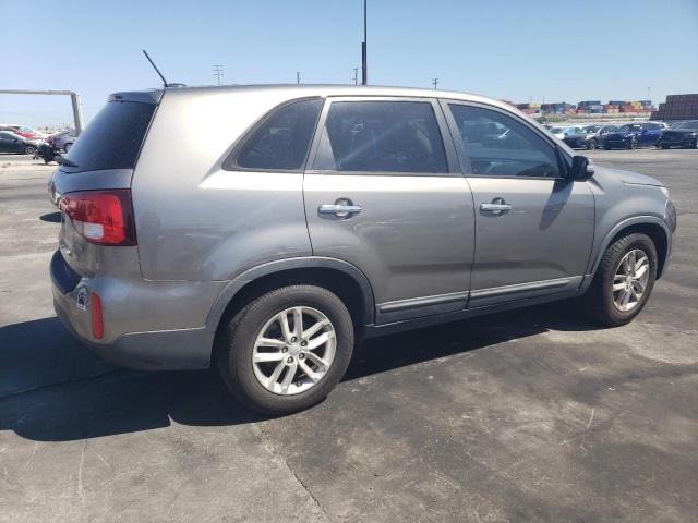 Photo 2 VIN: 5XYKT3A68EG480407 - KIA SORENTO LX 