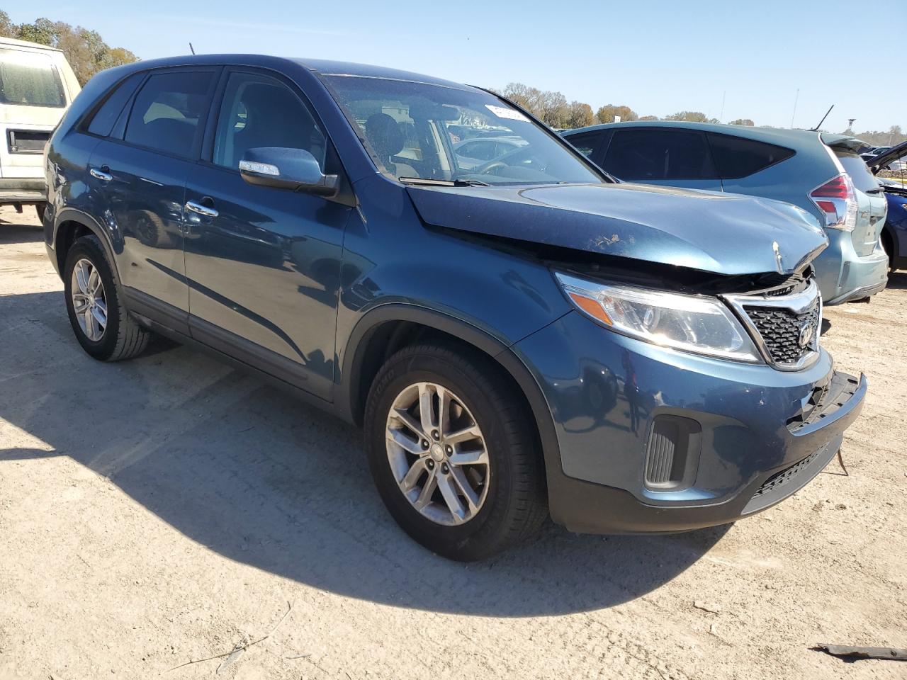 Photo 3 VIN: 5XYKT3A68EG538421 - KIA SORENTO 