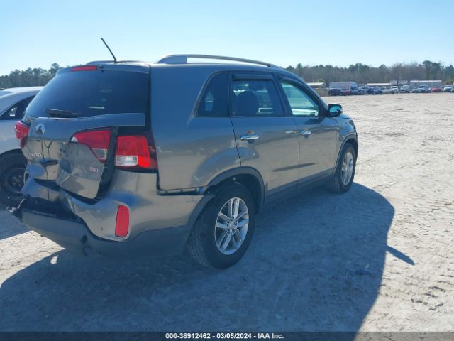 Photo 3 VIN: 5XYKT3A68FG554748 - KIA SORENTO 