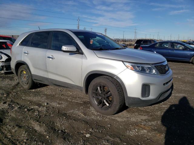 Photo 3 VIN: 5XYKT3A68FG601728 - KIA SORENTO LX 