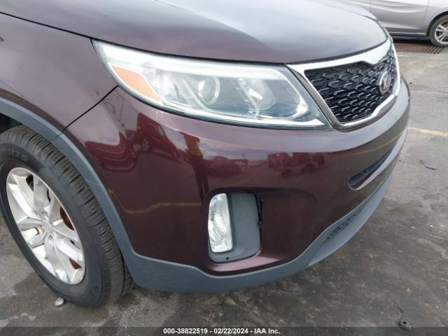 Photo 5 VIN: 5XYKT3A68FG628024 - KIA SORENTO 