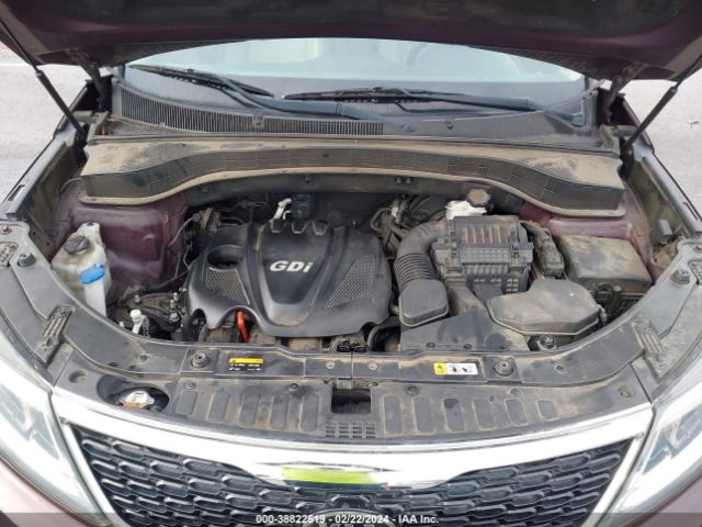 Photo 9 VIN: 5XYKT3A68FG628024 - KIA SORENTO 