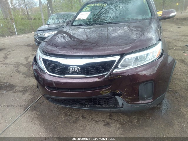 Photo 5 VIN: 5XYKT3A68FG661802 - KIA SORENTO 