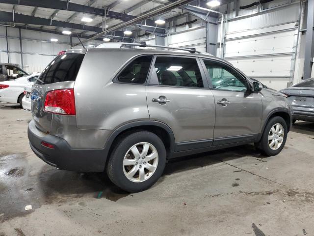 Photo 2 VIN: 5XYKT3A69CG209823 - KIA SORENTO 