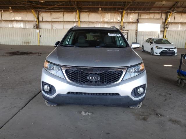 Photo 4 VIN: 5XYKT3A69CG268399 - KIA SORENTO 