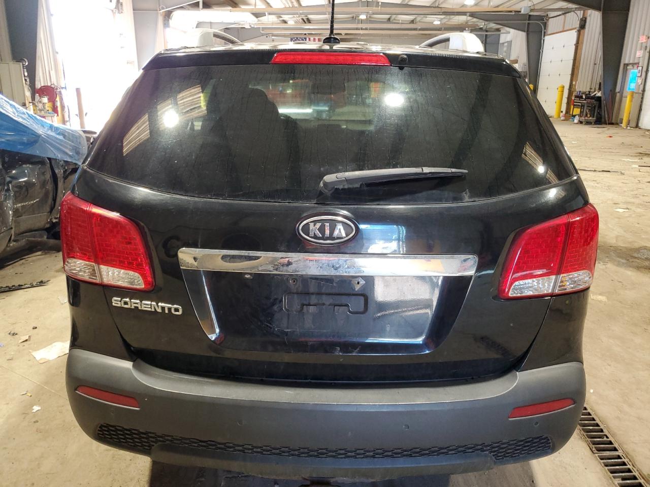 Photo 5 VIN: 5XYKT3A69CG292864 - KIA SORENTO 