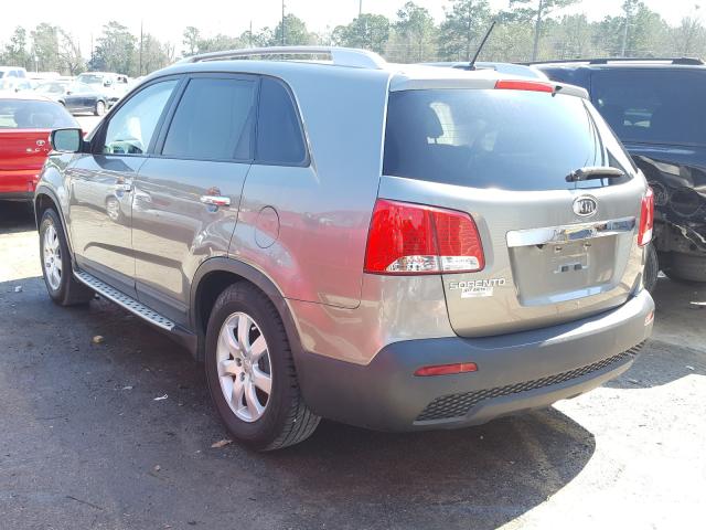 Photo 2 VIN: 5XYKT3A69DG372022 - KIA SORENTO LX 