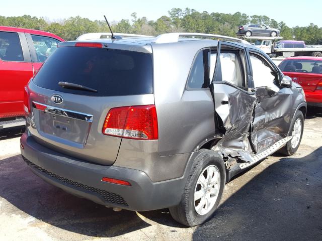 Photo 3 VIN: 5XYKT3A69DG372022 - KIA SORENTO LX 