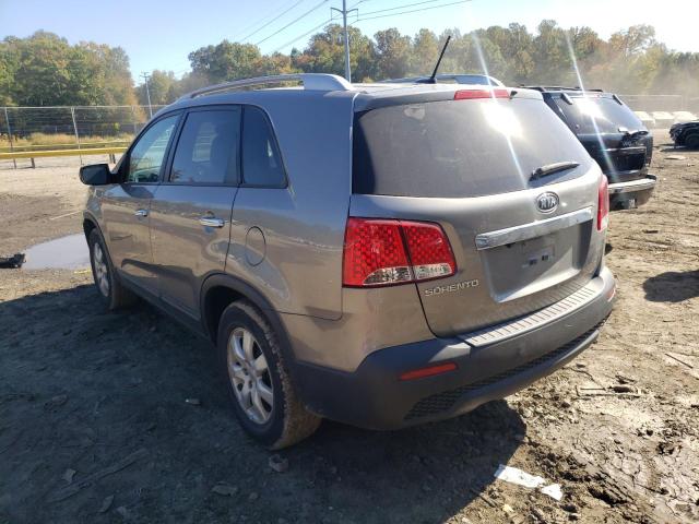 Photo 2 VIN: 5XYKT3A69DG412339 - KIA SORENTO LX 