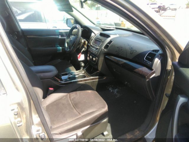 Photo 4 VIN: 5XYKT3A69EG458755 - KIA SORENTO 