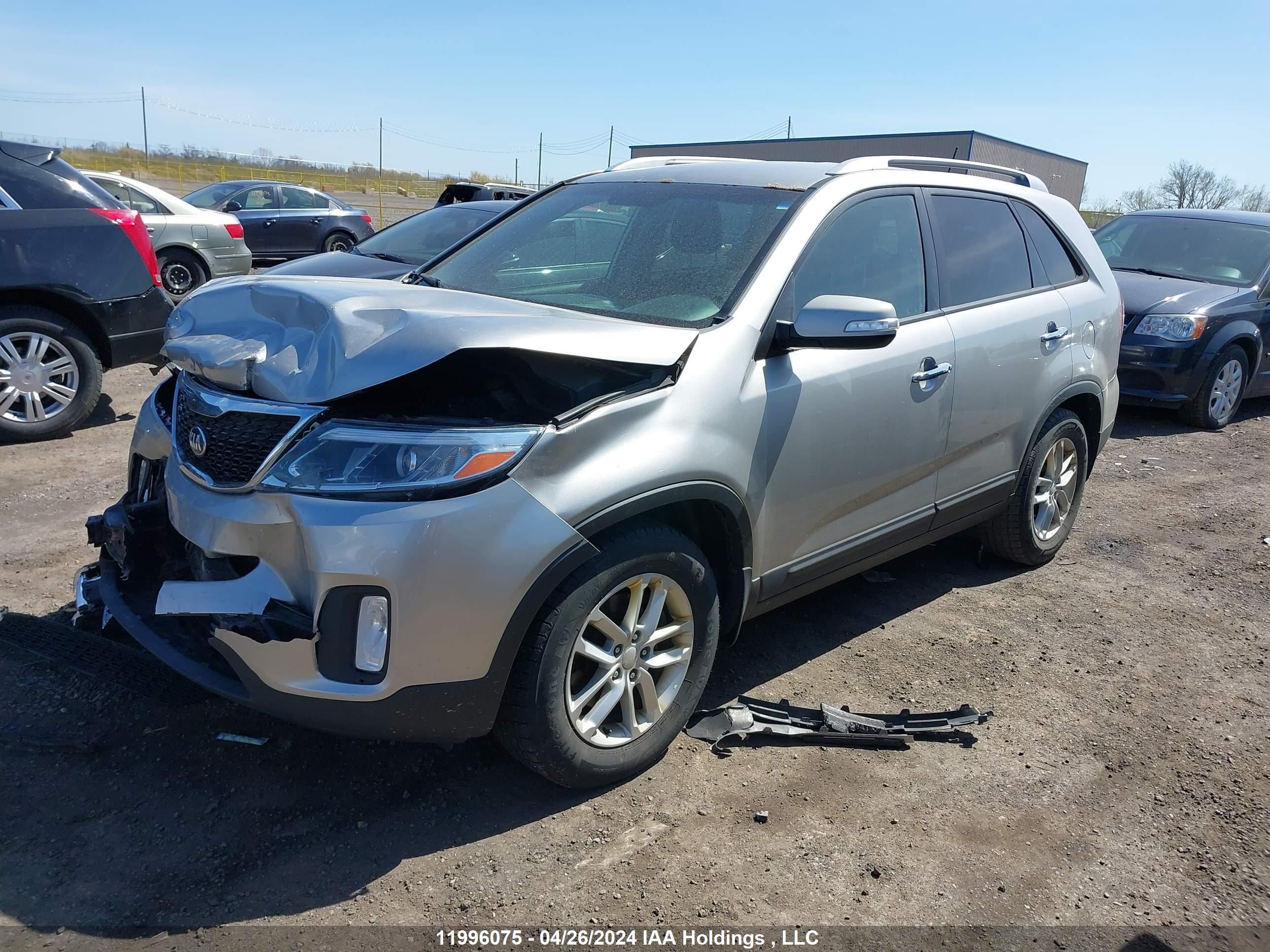 Photo 1 VIN: 5XYKT3A69FG563913 - KIA SORENTO 