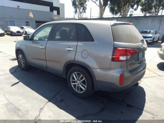 Photo 2 VIN: 5XYKT3A69FG618179 - KIA SORENTO 