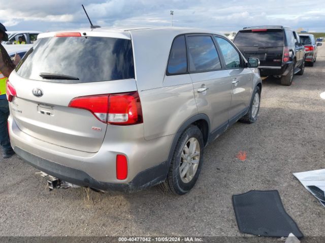 Photo 3 VIN: 5XYKT3A69FG643423 - KIA SORENTO 