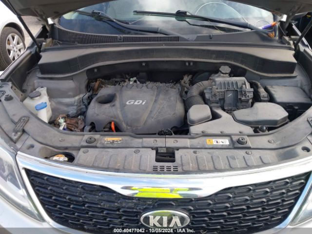 Photo 9 VIN: 5XYKT3A69FG643423 - KIA SORENTO 