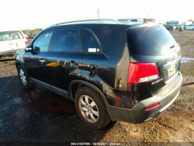 Photo 2 VIN: 5XYKT3A6XCG245827 - KIA SORENTO 