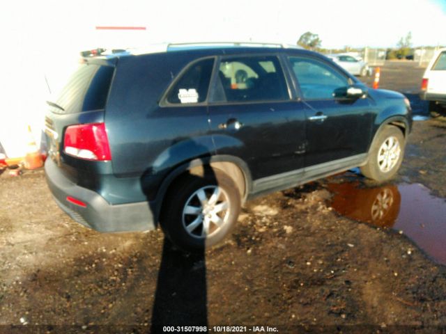 Photo 3 VIN: 5XYKT3A6XCG245827 - KIA SORENTO 