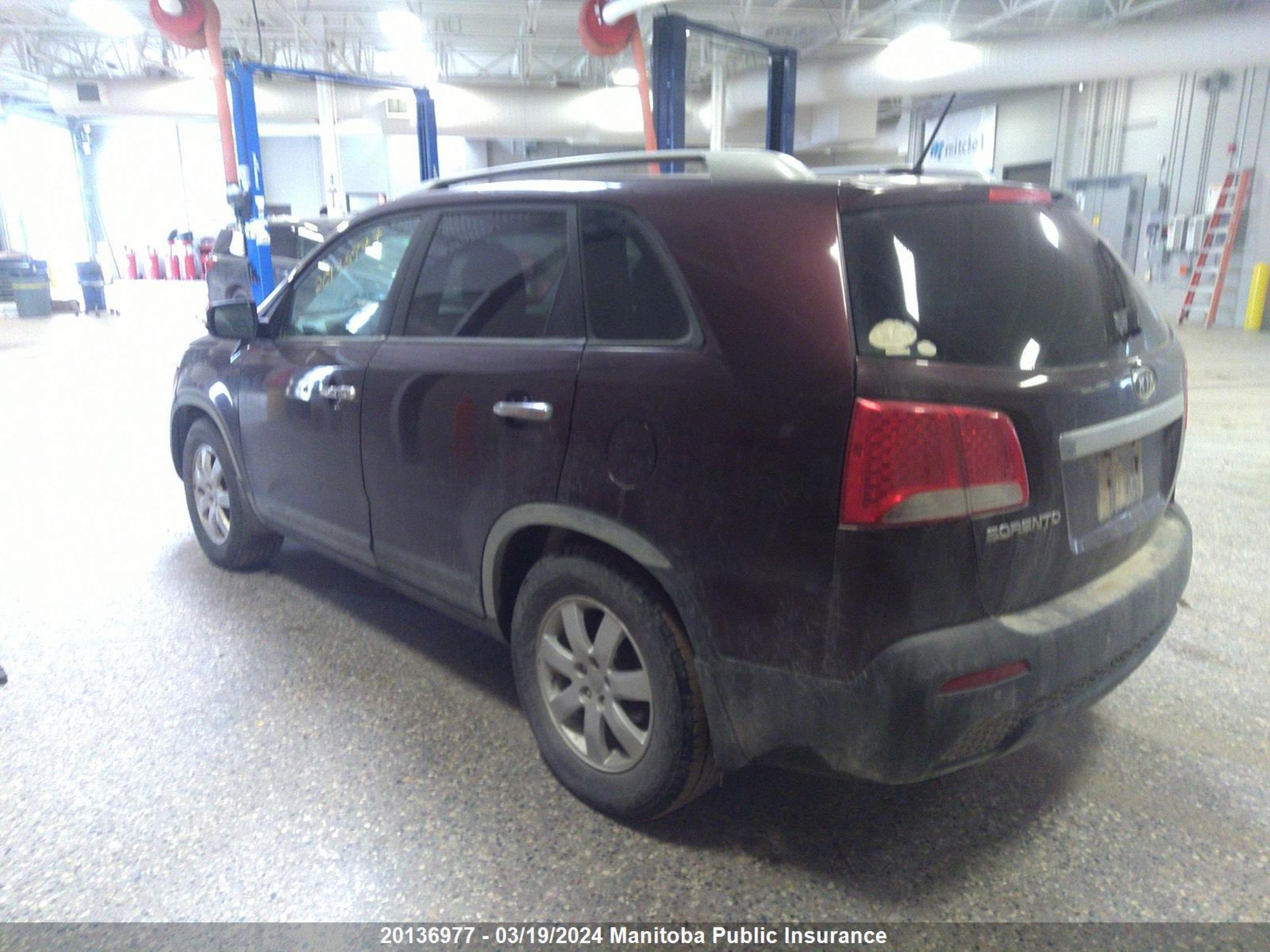 Photo 2 VIN: 5XYKT3A6XCG250462 - KIA SORENTO 