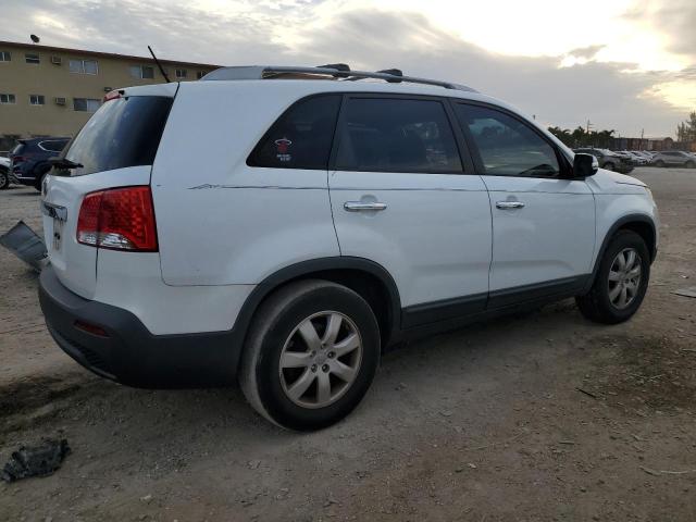 Photo 2 VIN: 5XYKT3A6XDG343886 - KIA SORENTO 