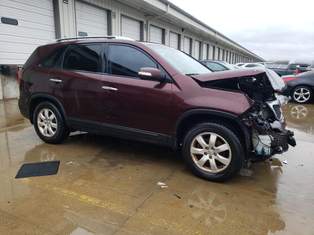 Photo 3 VIN: 5XYKT3A6XDG353527 - KIA SORENTO 