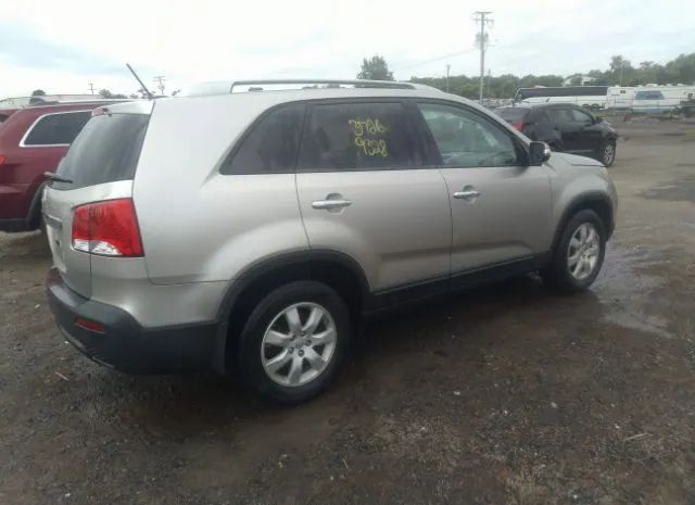 Photo 3 VIN: 5XYKT3A6XDG354628 - KIA SORENTO 