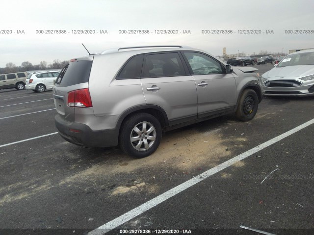 Photo 3 VIN: 5XYKT3A6XDG401799 - KIA SORENTO 