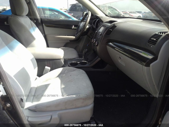 Photo 4 VIN: 5XYKT3A6XDG411443 - KIA SORENTO 