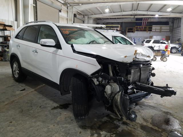 Photo 0 VIN: 5XYKT3A6XEG444573 - KIA SORENTO LX 