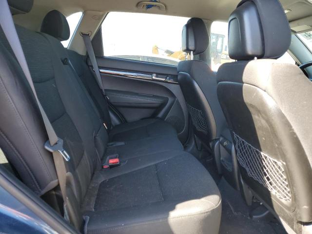 Photo 10 VIN: 5XYKT3A6XEG459879 - KIA SORENTO LX 