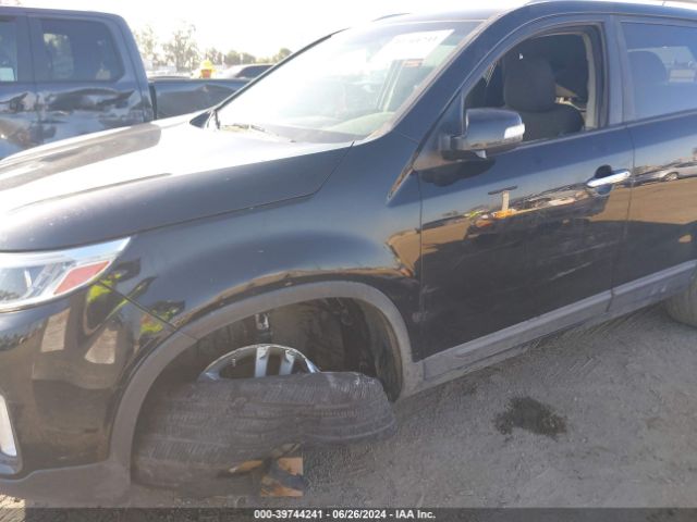 Photo 5 VIN: 5XYKT3A6XEG473930 - KIA SORENTO 