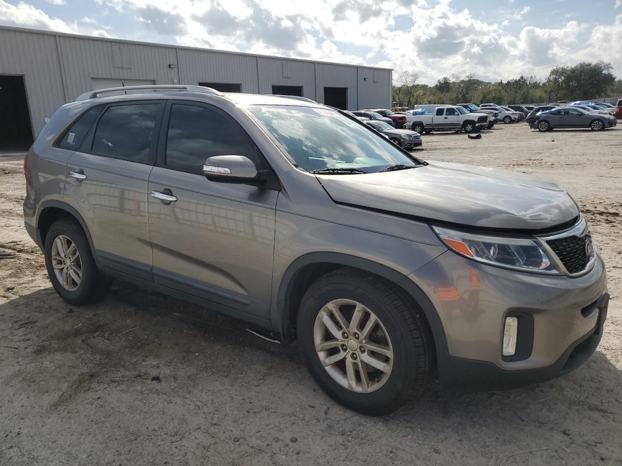 Photo 3 VIN: 5XYKT3A6XEG506294 - KIA SORENTO 