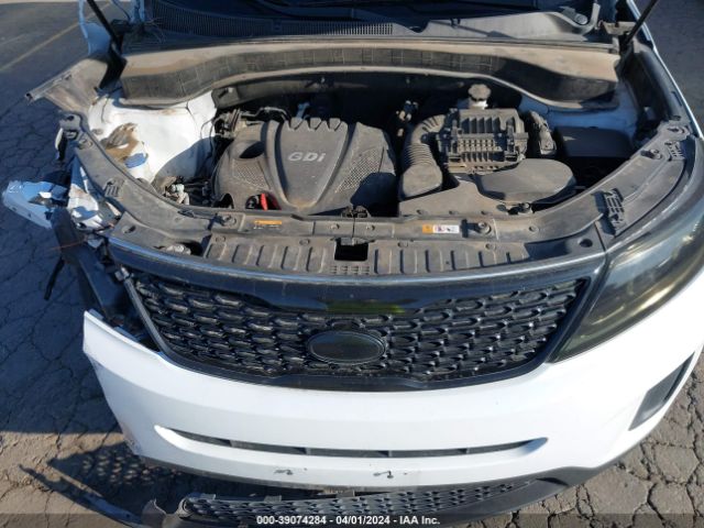 Photo 9 VIN: 5XYKT3A6XFG599948 - KIA SORENTO 