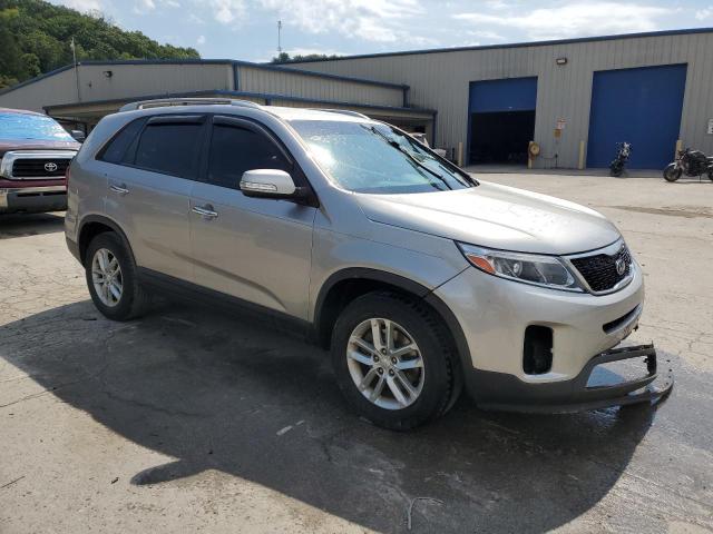 Photo 3 VIN: 5XYKT3A6XFG618529 - KIA SORENTO LX 